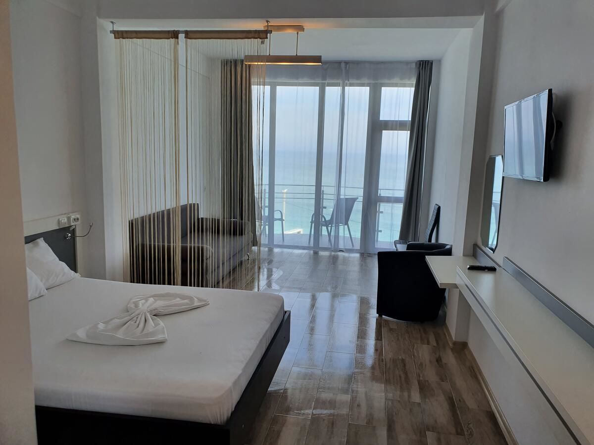 Проживание в семье Premium Sea View *** Костинешти